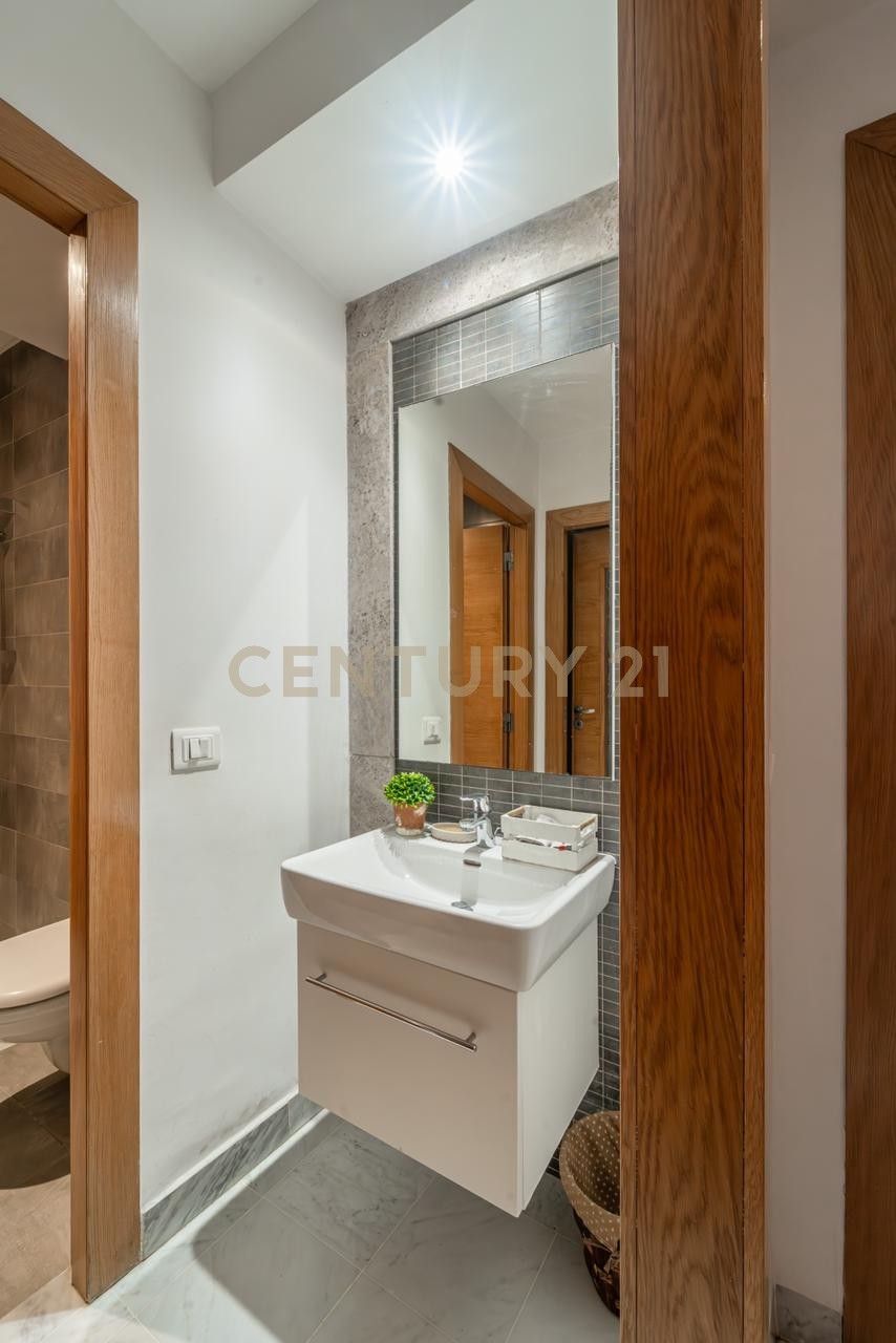 À vendre appartement S+3 Centre urbain nord