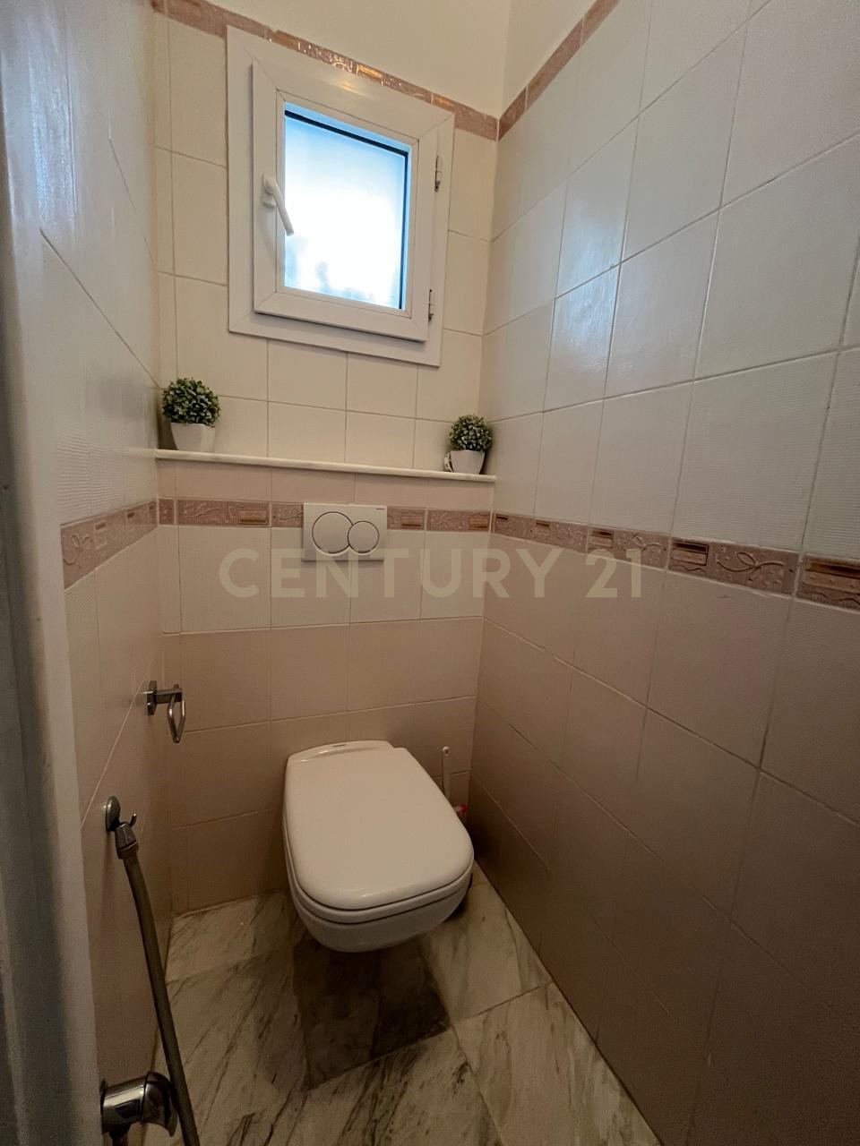 A Vendre Appartement en S+3 à la Cité Olympique