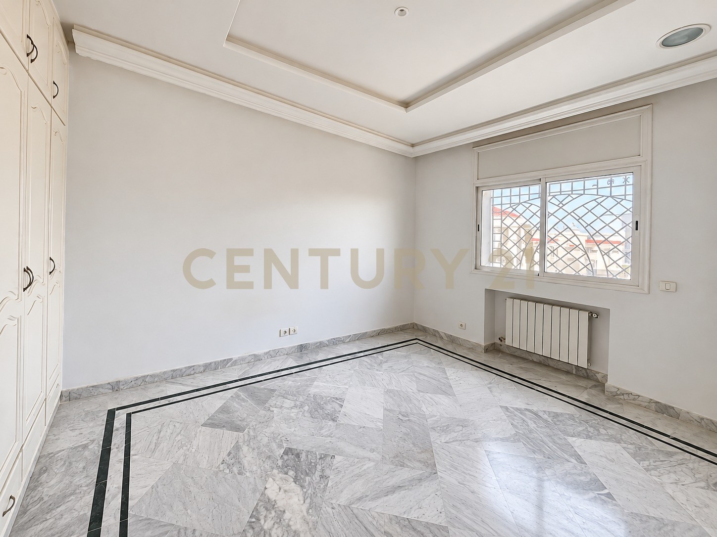 Villa S+6 à vendre à La Soukra - 500 m² – photo 6 sur 13