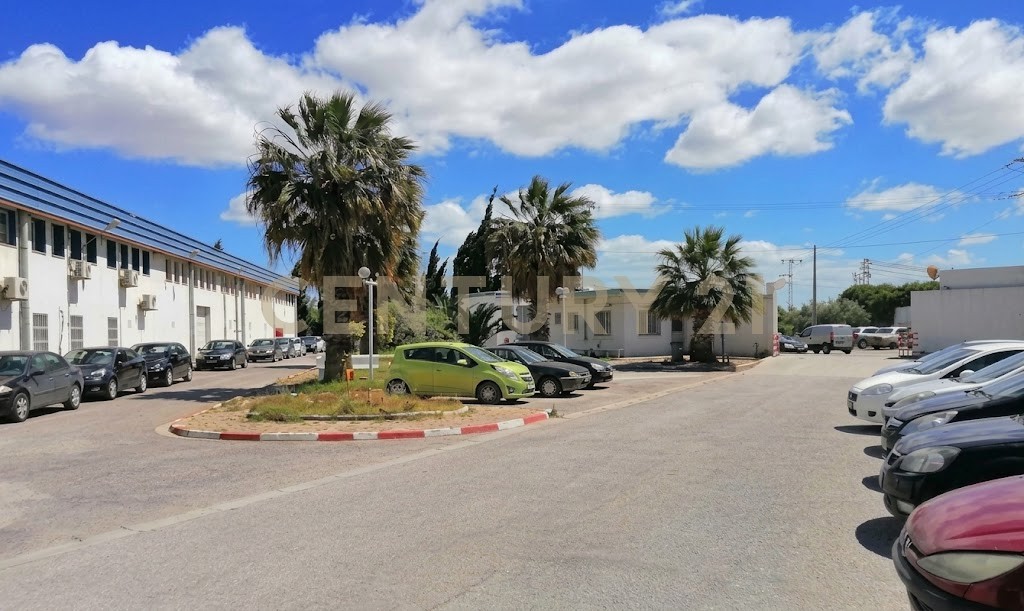 A Louer Usine de 3800m² à Borj Ghorbel, Ben Arous