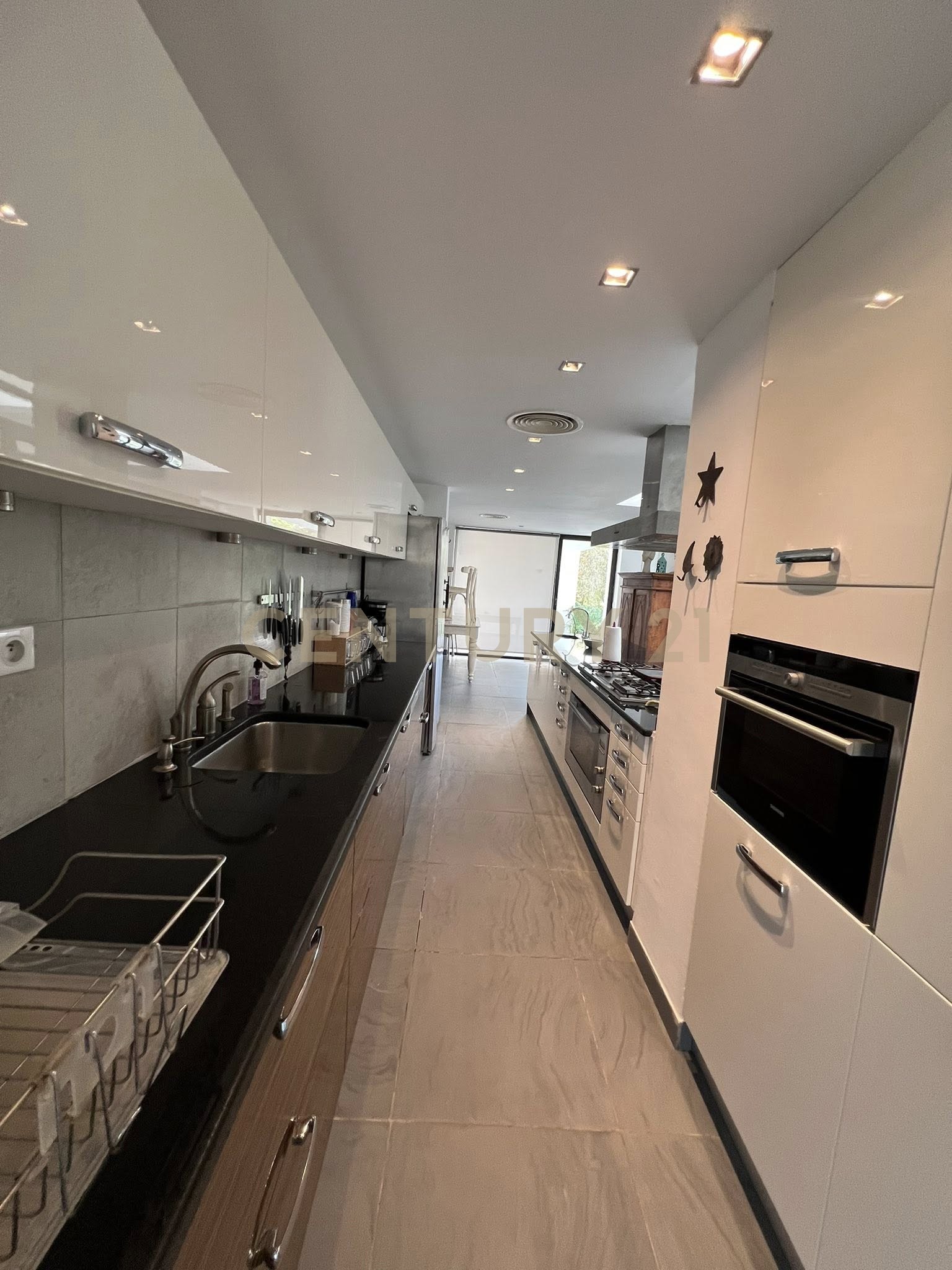 Villa S+5 à vendre à Hammamet Sud - 500 m² – photo 7 sur 12