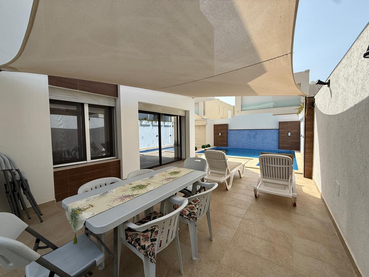 À vendre villa vue mer à Jinèn béni khiar