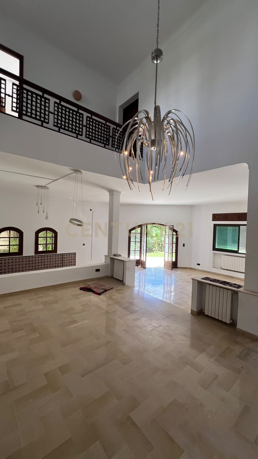 À vendre villa S+4 Cité El Mahrsi 2