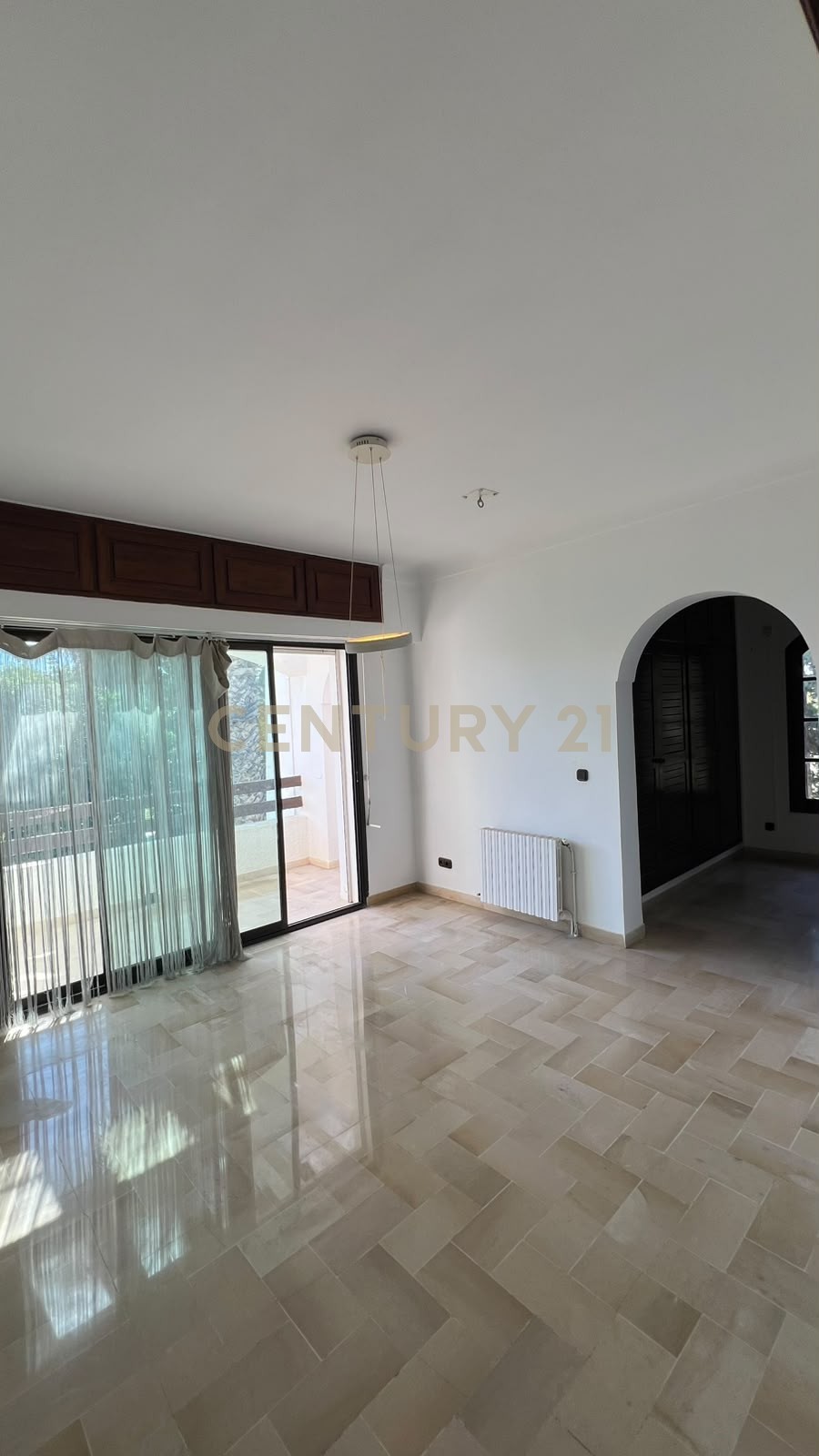 À vendre villa S+4 Cité El Mahrsi 2