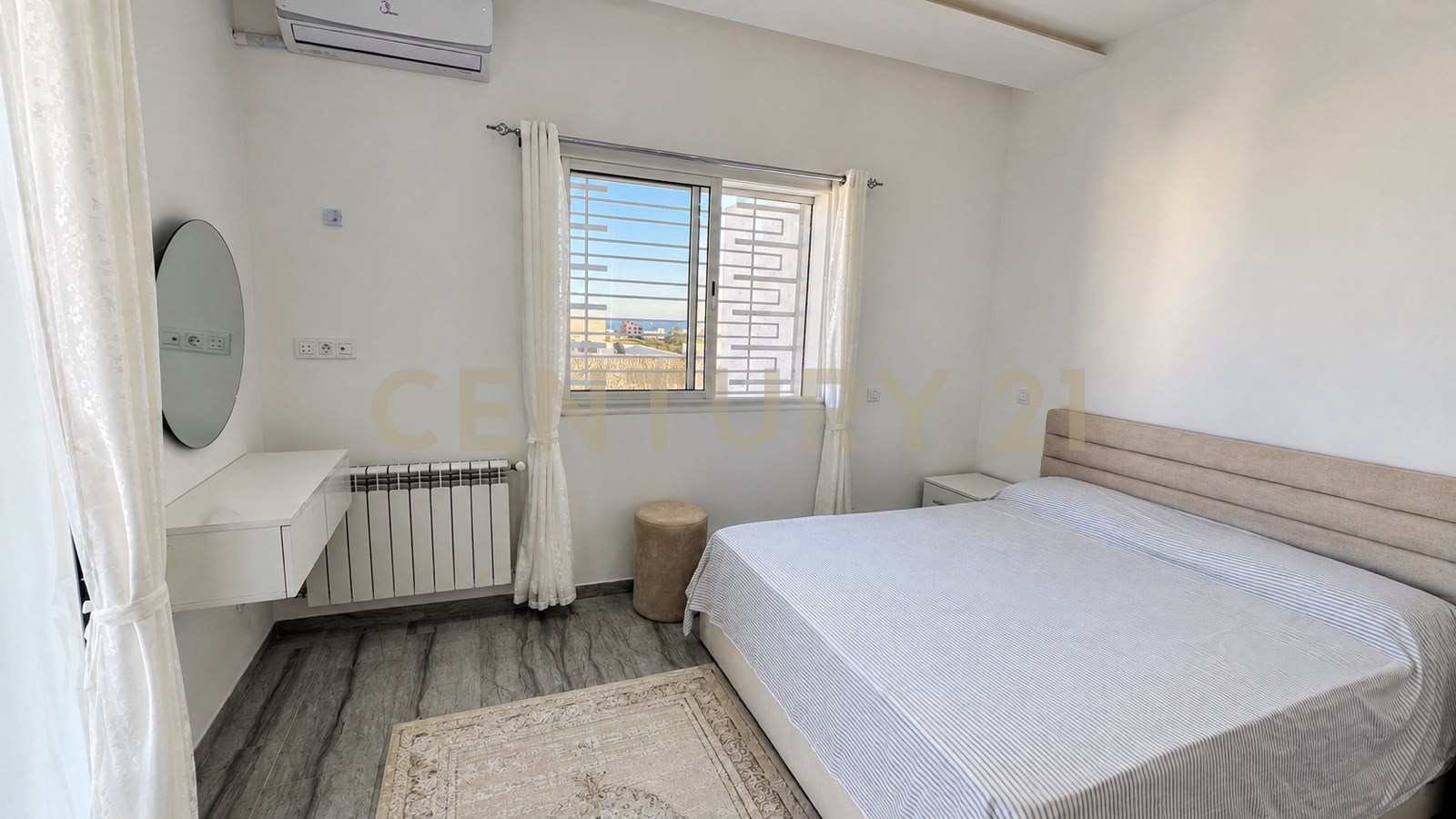 À LOUER VILLA S+4 MEUBLÉE AVEC PISCINE À HAMMAMET NORD