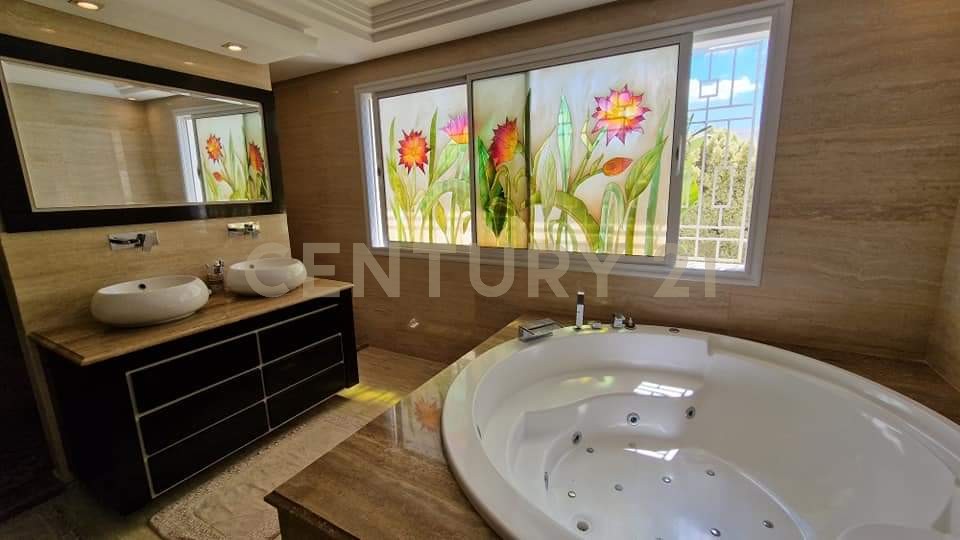 À vendre Deux Villas Jumelles à Vendre à Riadh El Andalous