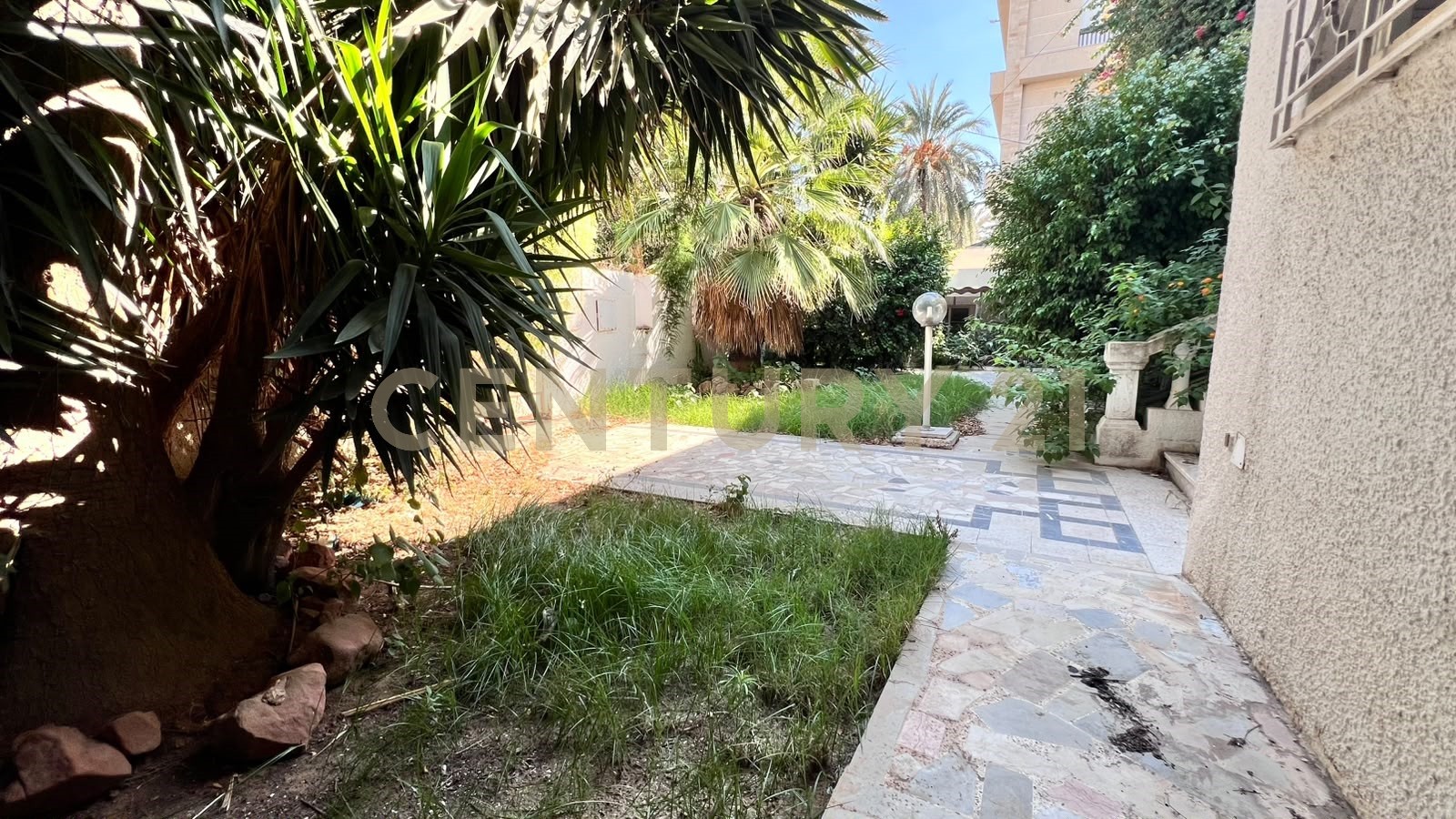 À vendre villa S+6 El Menzah 5