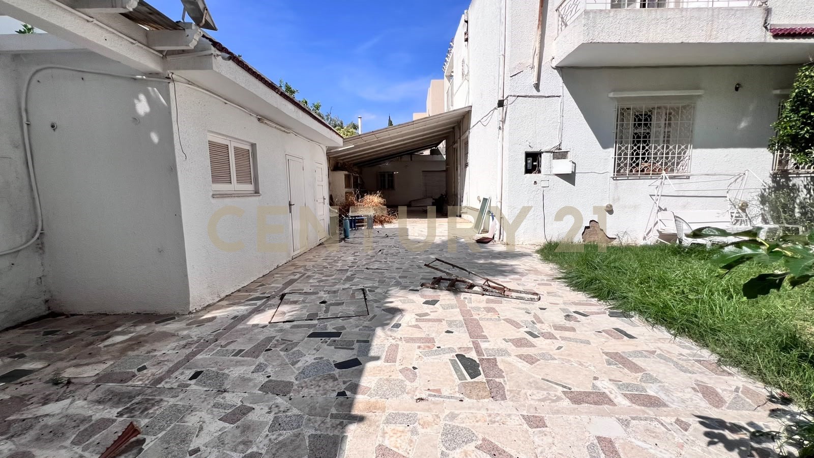 À vendre villa S+6 El Menzah 5