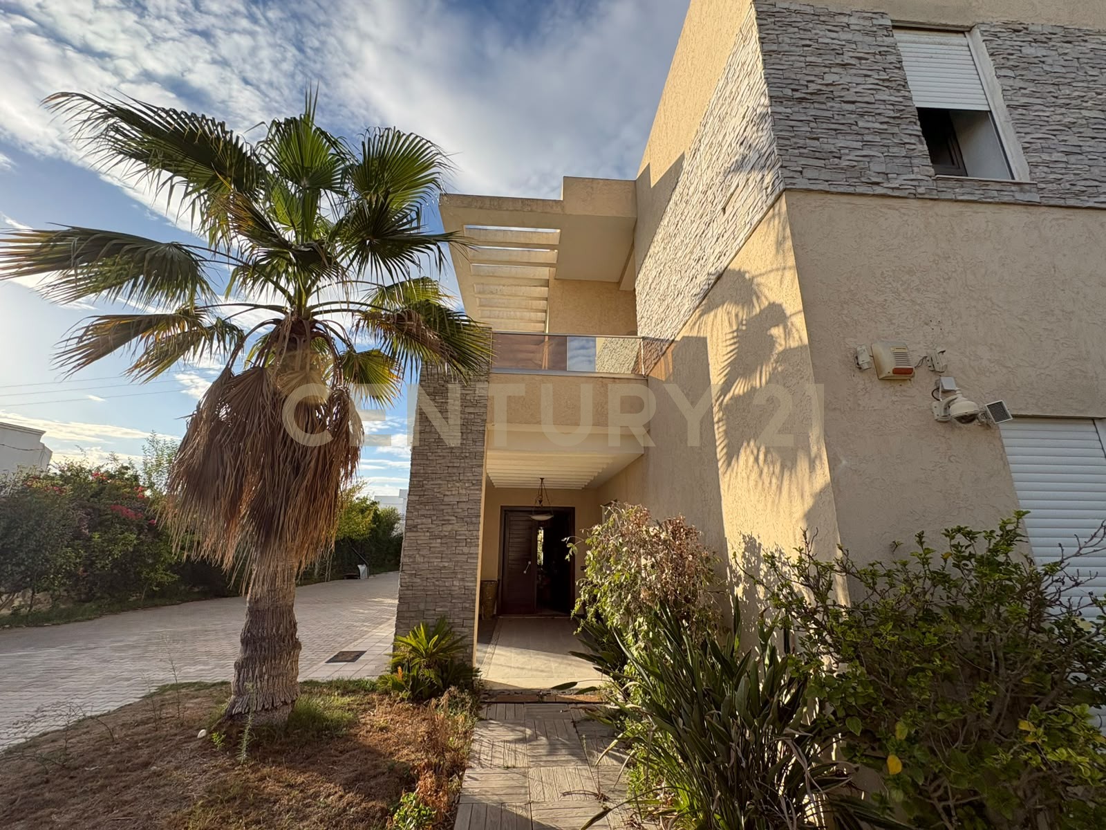 À vendre villa situé à Chotrana 3
