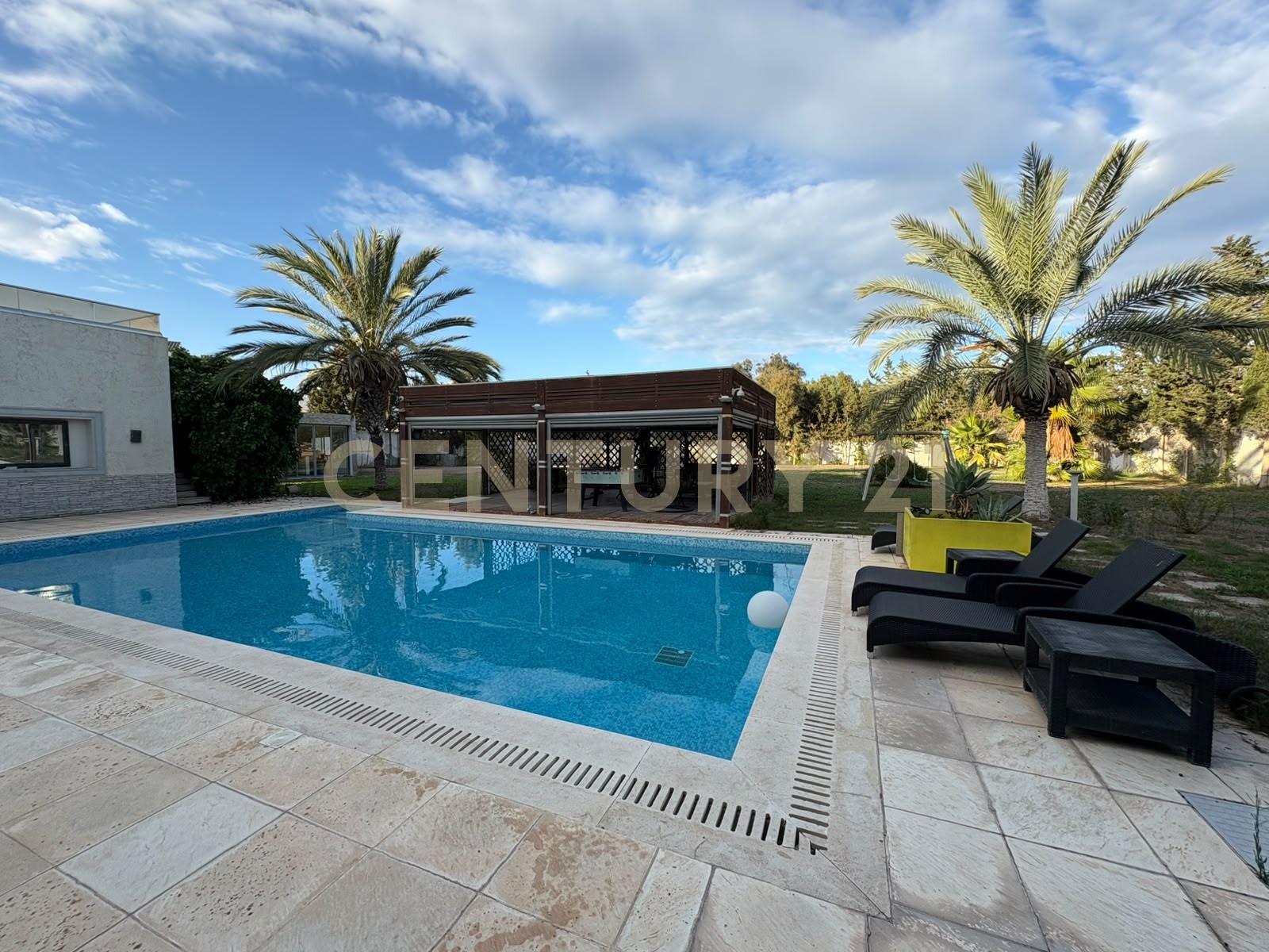 À vendre villa situé à Chotrana 3