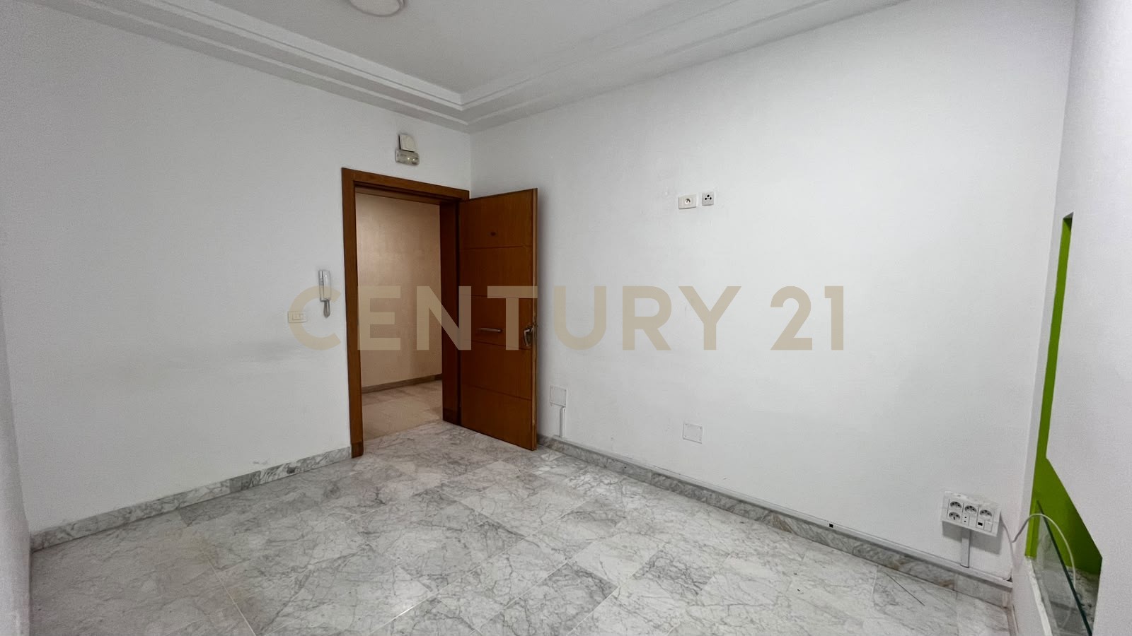 Cabinet médical à louer à Cite Ennasr 2 - 70 m²