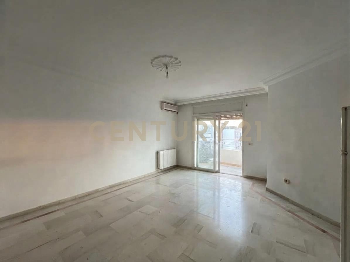 À VENDRE – Appartement S+3 à l’Aouina