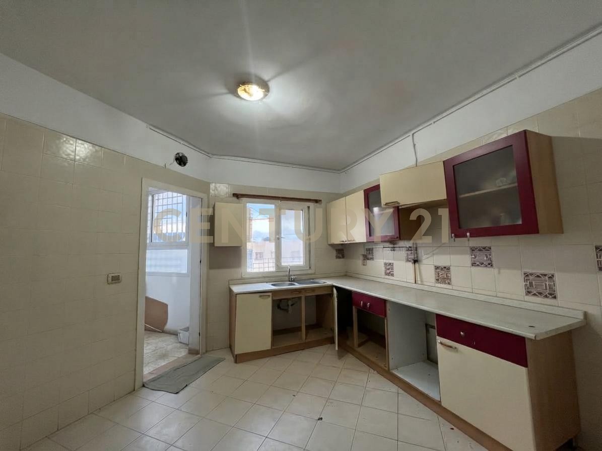 À VENDRE – Appartement S+3 à l’Aouina