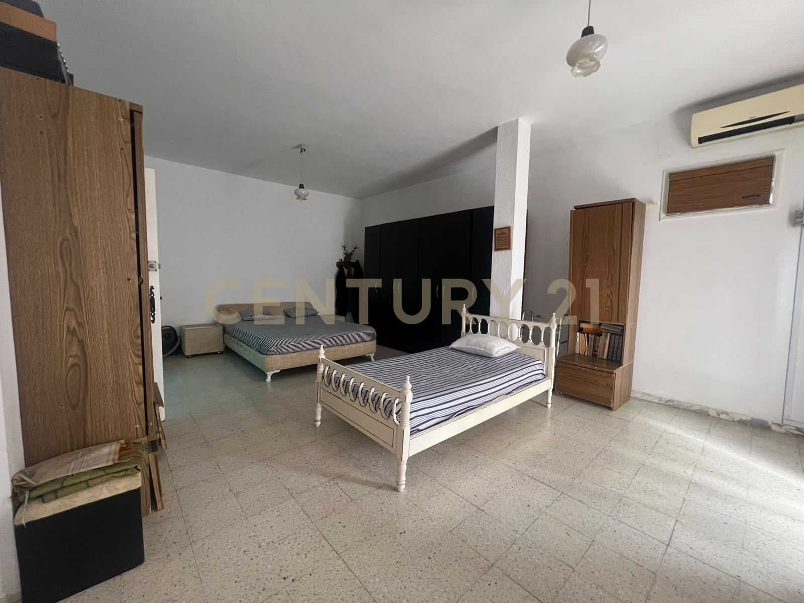 À vendre villa S+6 située à el menzah 5
