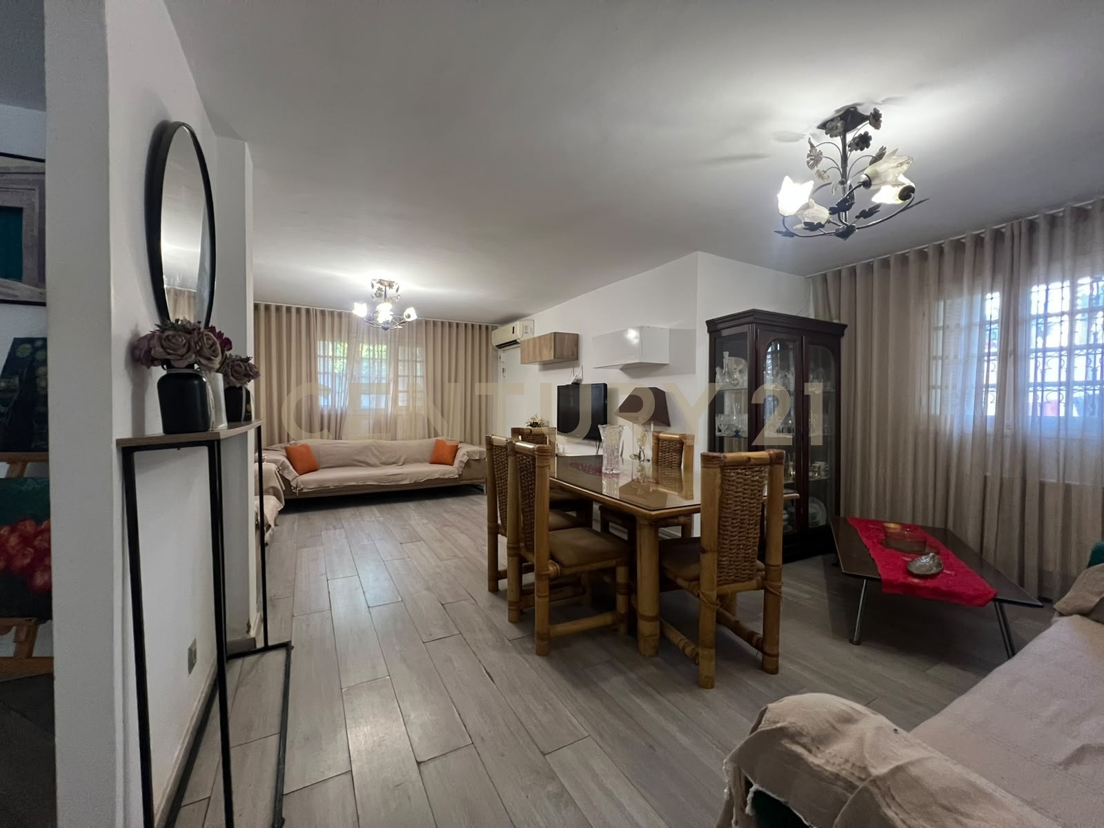 À vendre villa S+13 El Menzah 8