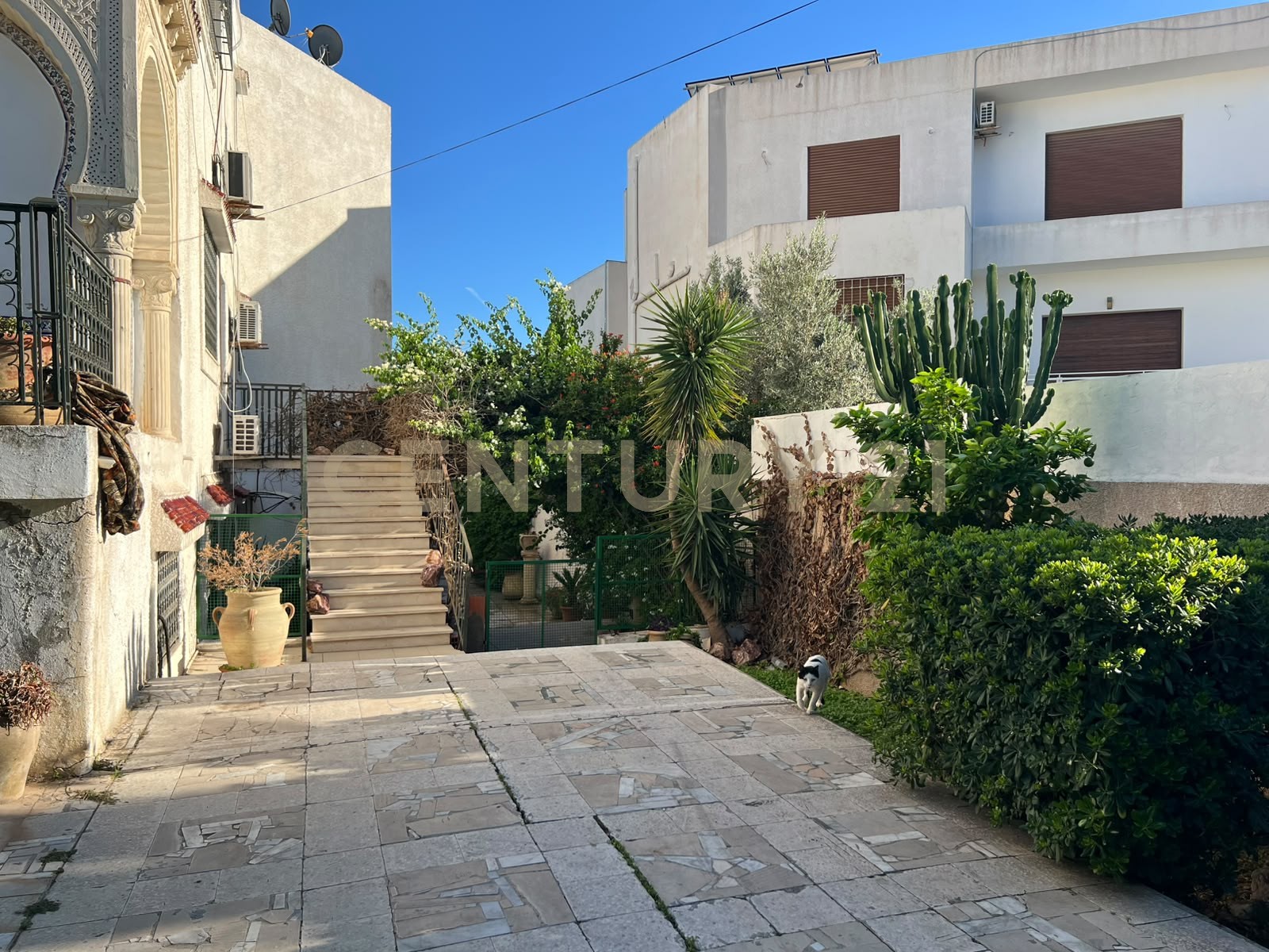 À vendre villa S+13 El Menzah 8