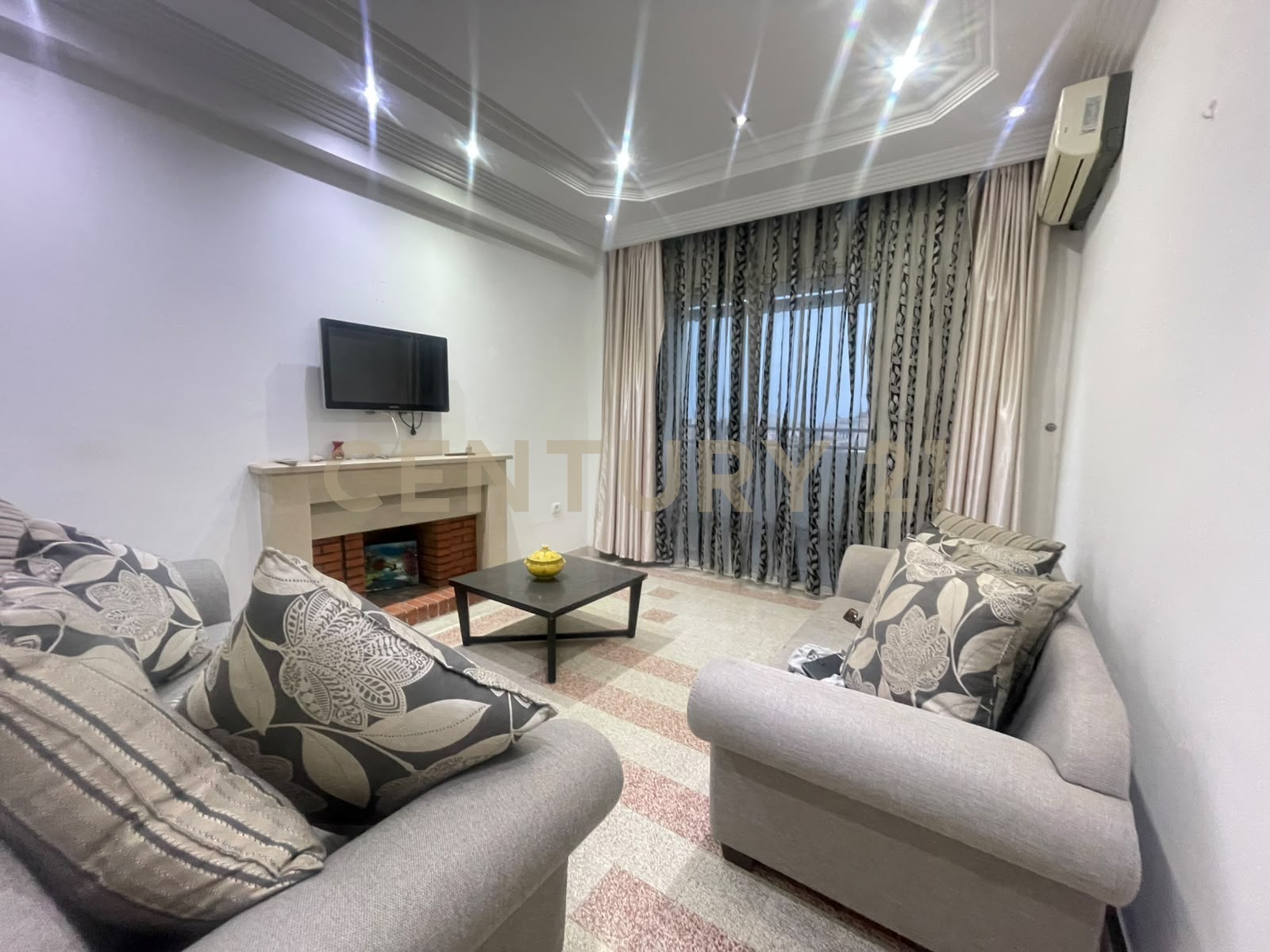 À louer appartement S+3  El Menzah 1