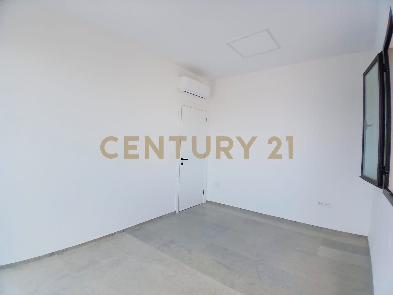À LOUER – Bureau H+1 à La Marsa