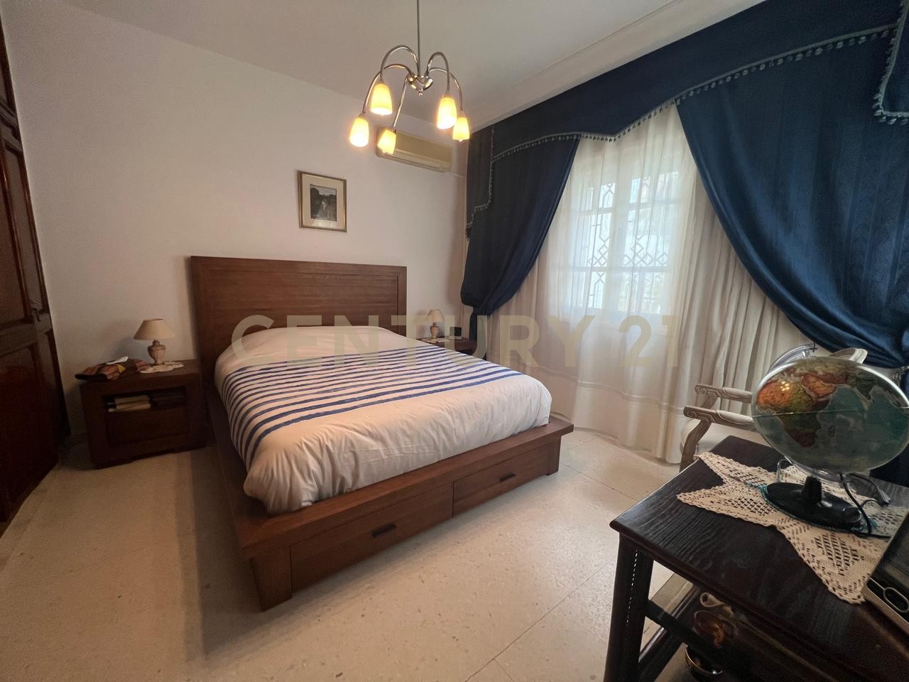 À vendre villa à Cite Ennasr