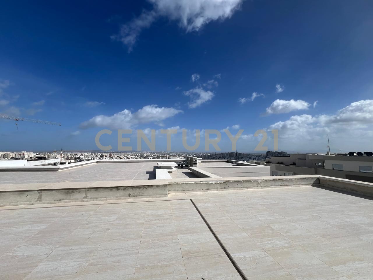 À vendre appartement S+3 Cite Ennasr 2