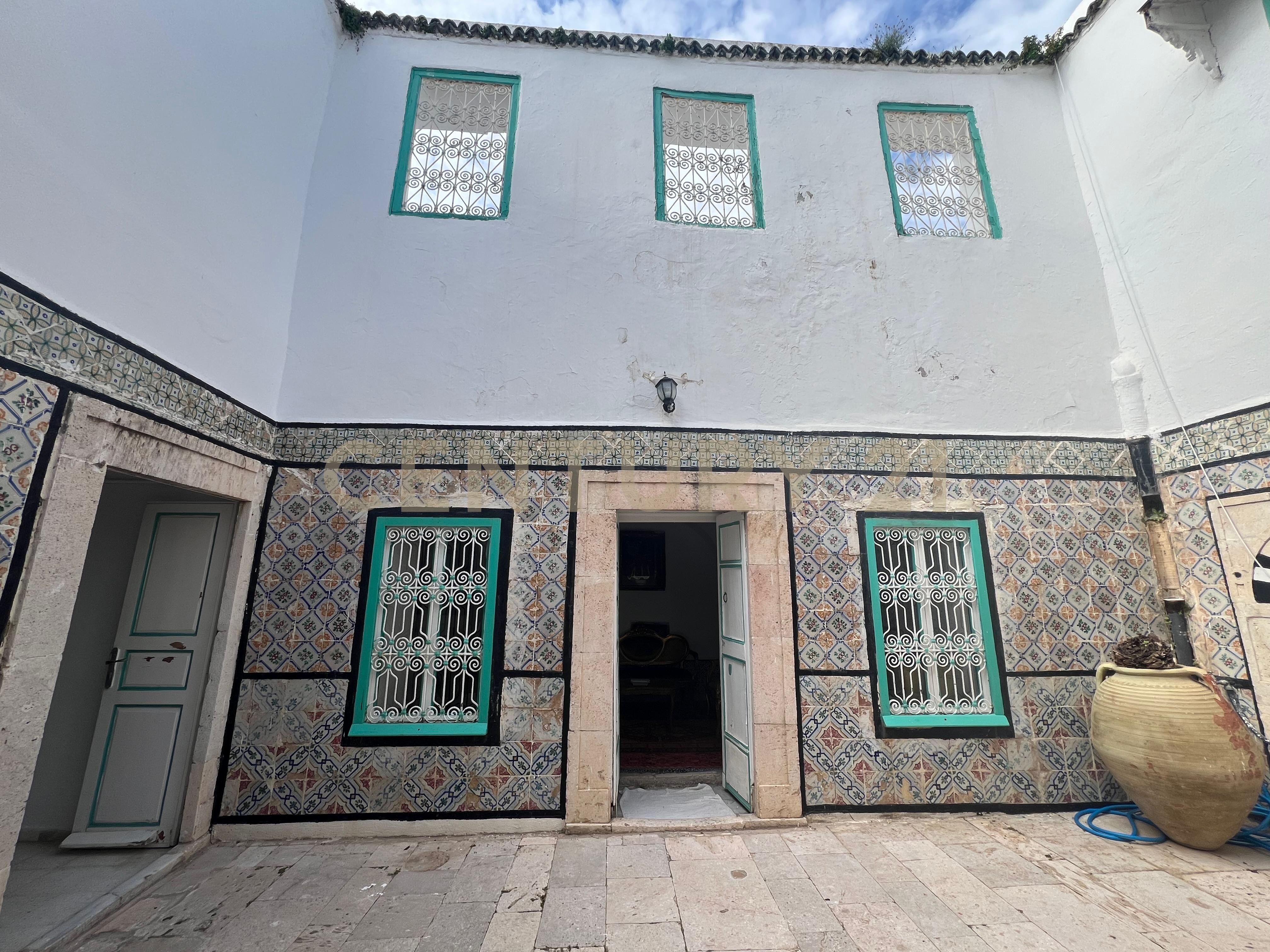 À vendre villa S+4 Sidi Bousaid