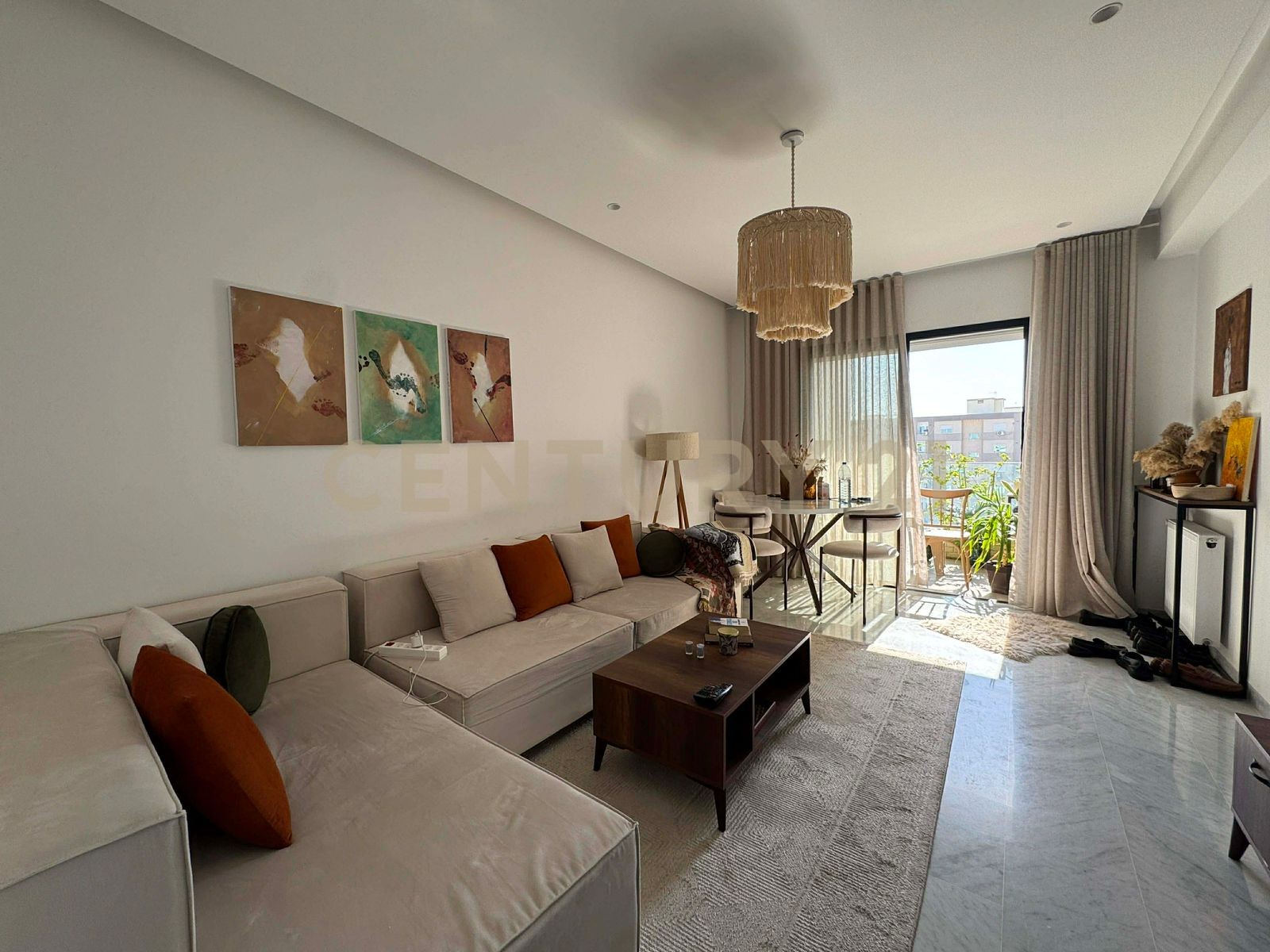 À vendre appartement S+2 La Nouvelle Soukra