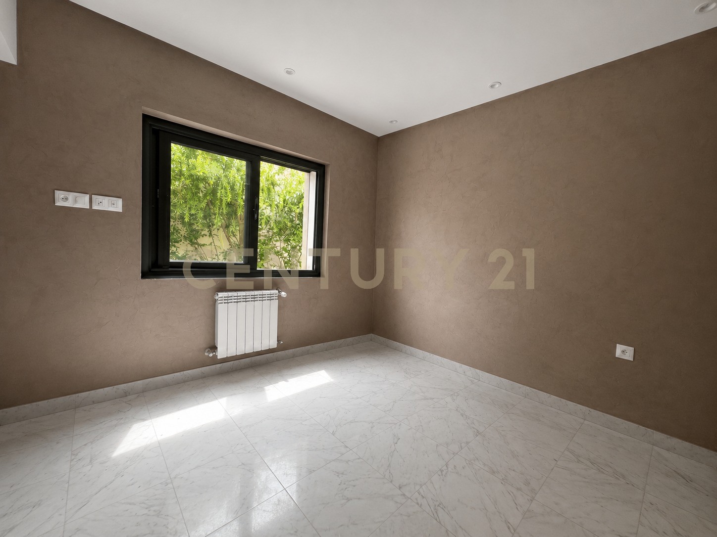À vendre appartement S+2 Cite Ennasr 2