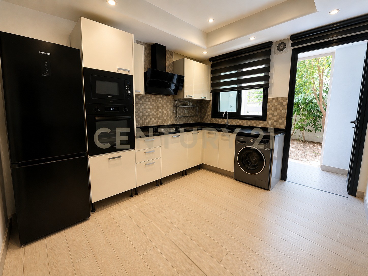 À vendre appartement S+2 Cite Ennasr 2