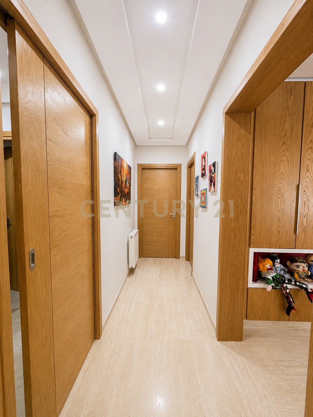 À vendre appartement S+3 Ain Zaghouan