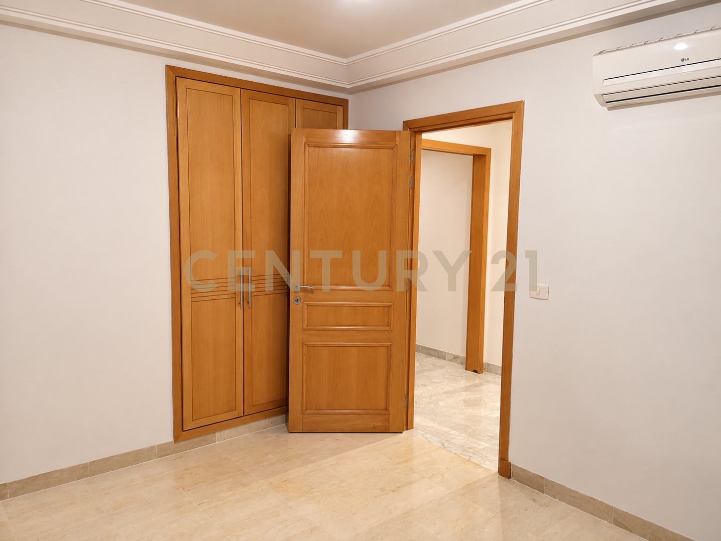 À vendre appartement S+3 Cite Ennasr 2