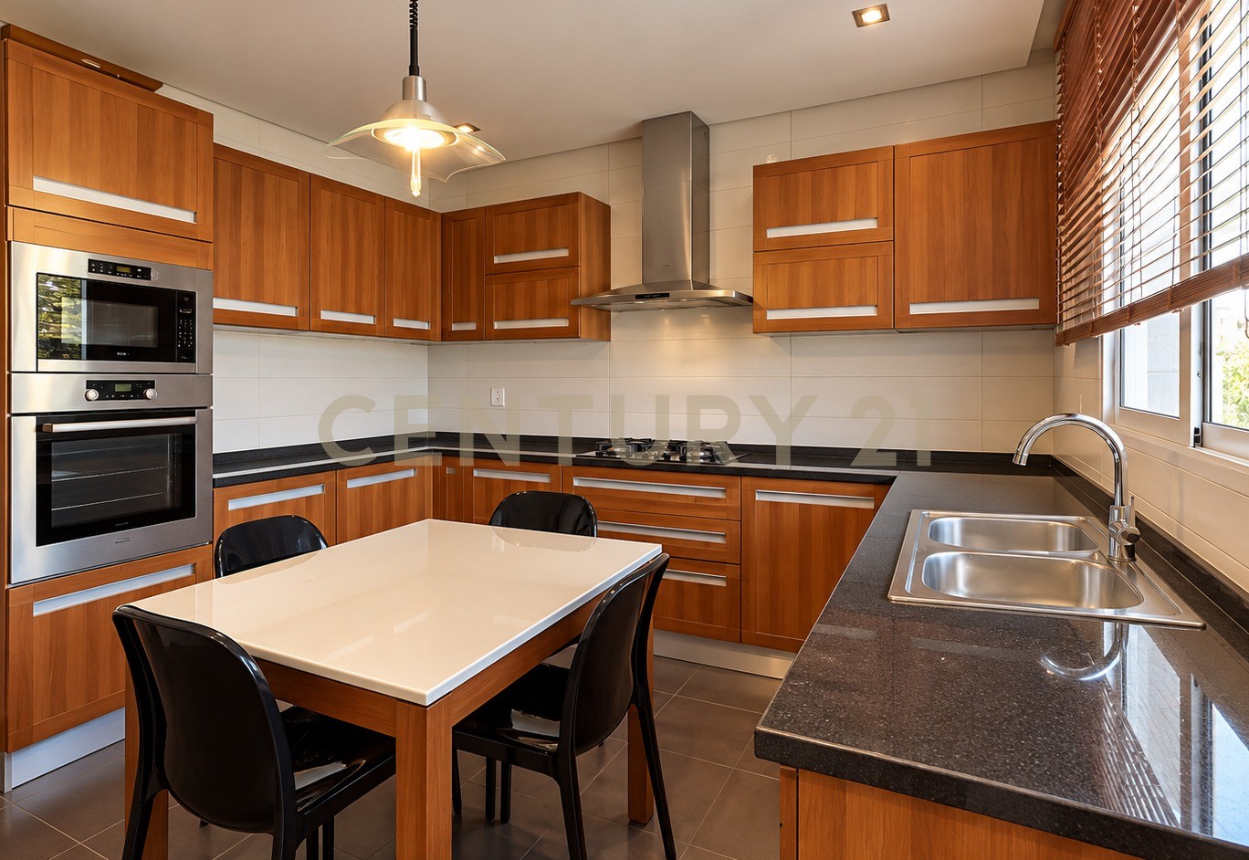À vendre appartement S+3 Gammarth Forêt