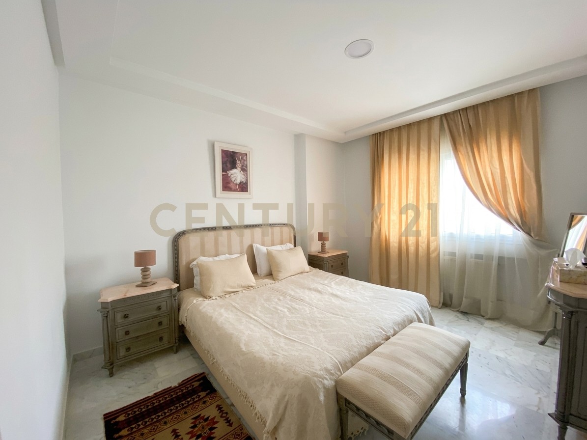 À vendre appartement S+3 Jardins de Carthage