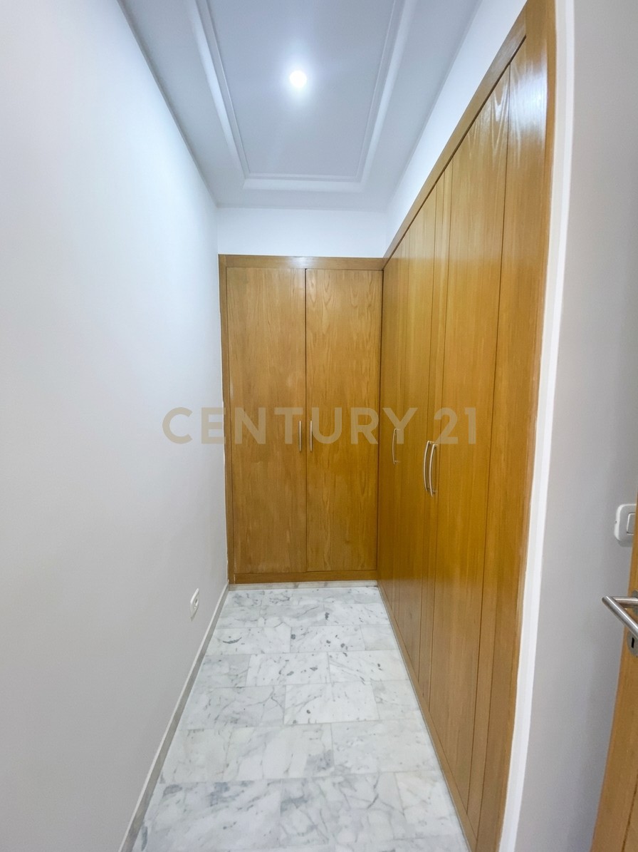 À vendre appartement S+3 Jardins de Carthage