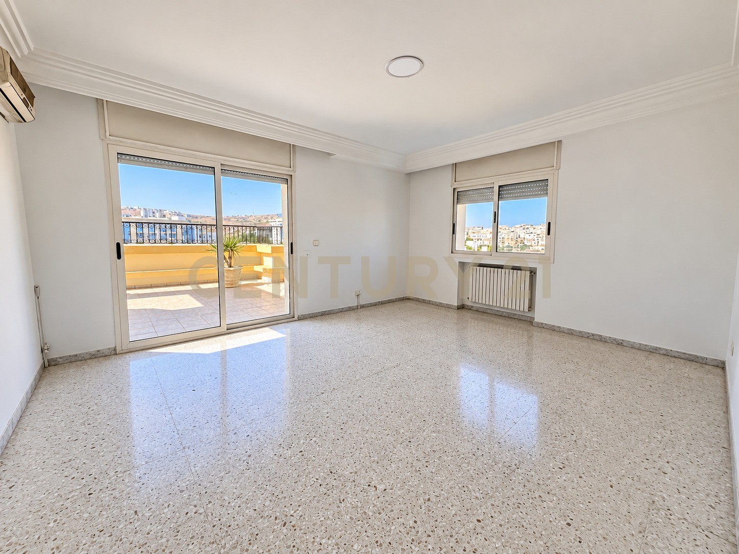 Appartement S+2 à vendre à Cite Ennasr 2 - 184 m² – photo 2 sur 9