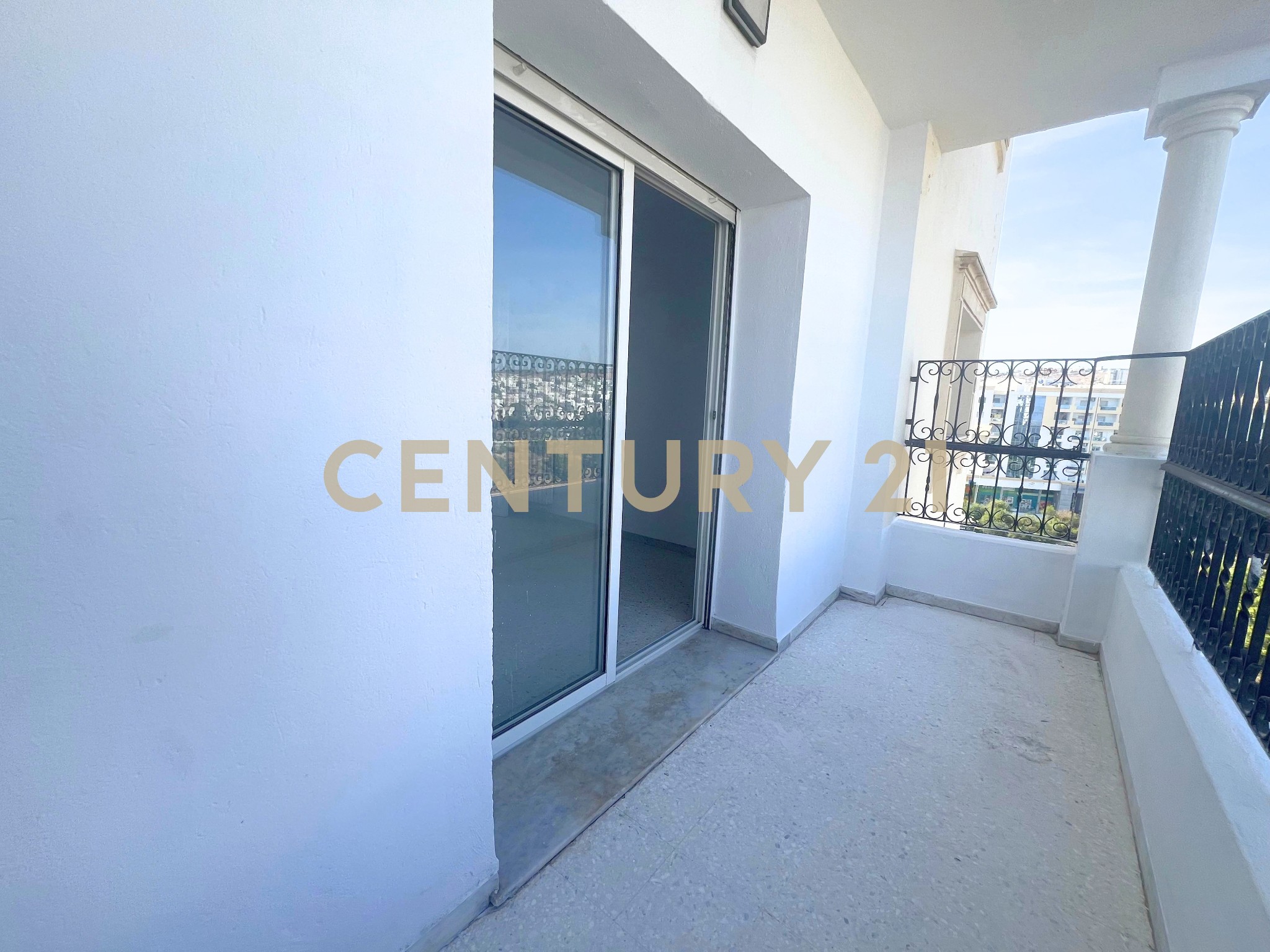 Appartement S+2 à vendre à Cite Ennasr 2 - 184 m² – photo 7 sur 9