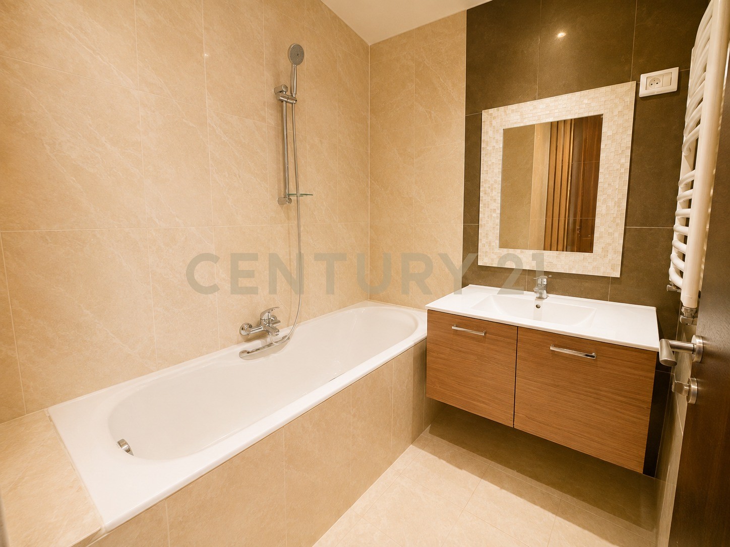 À vendre appartement S+2 Ain Zaghouan