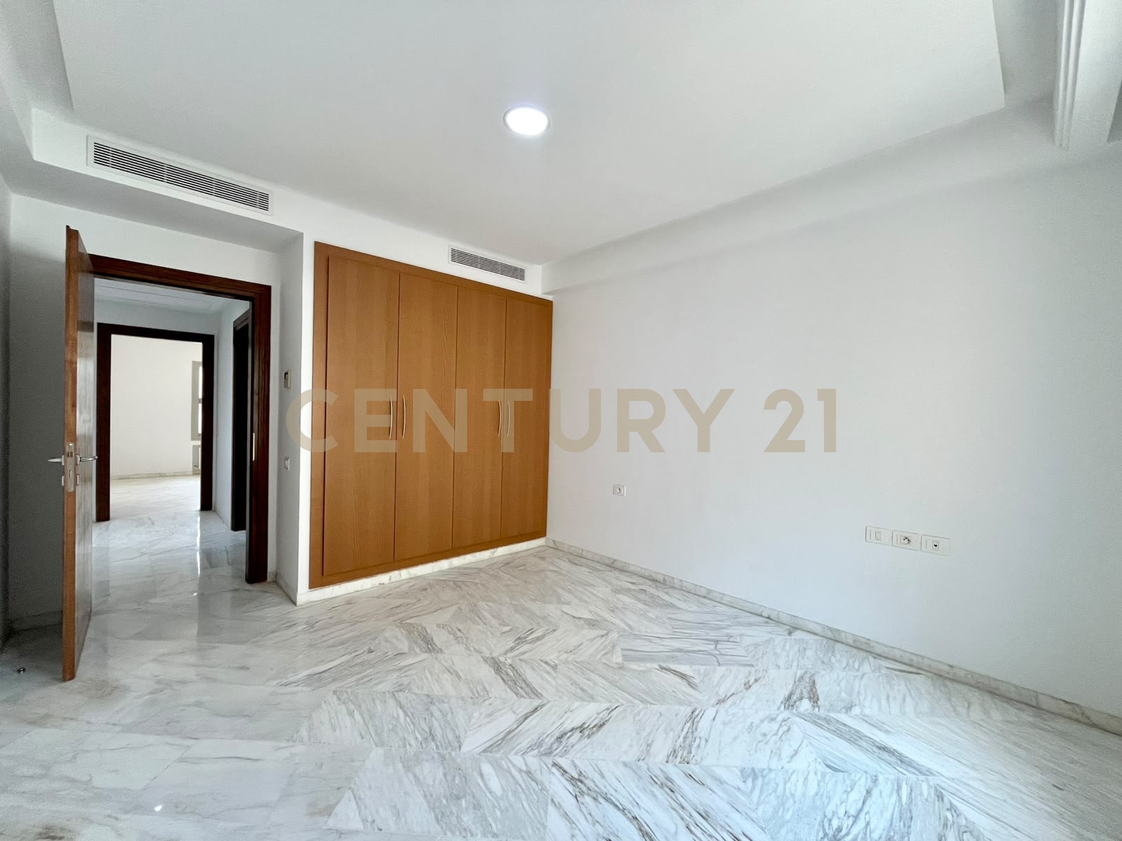 À vendre appartement S+2 Les berges du Lac 2