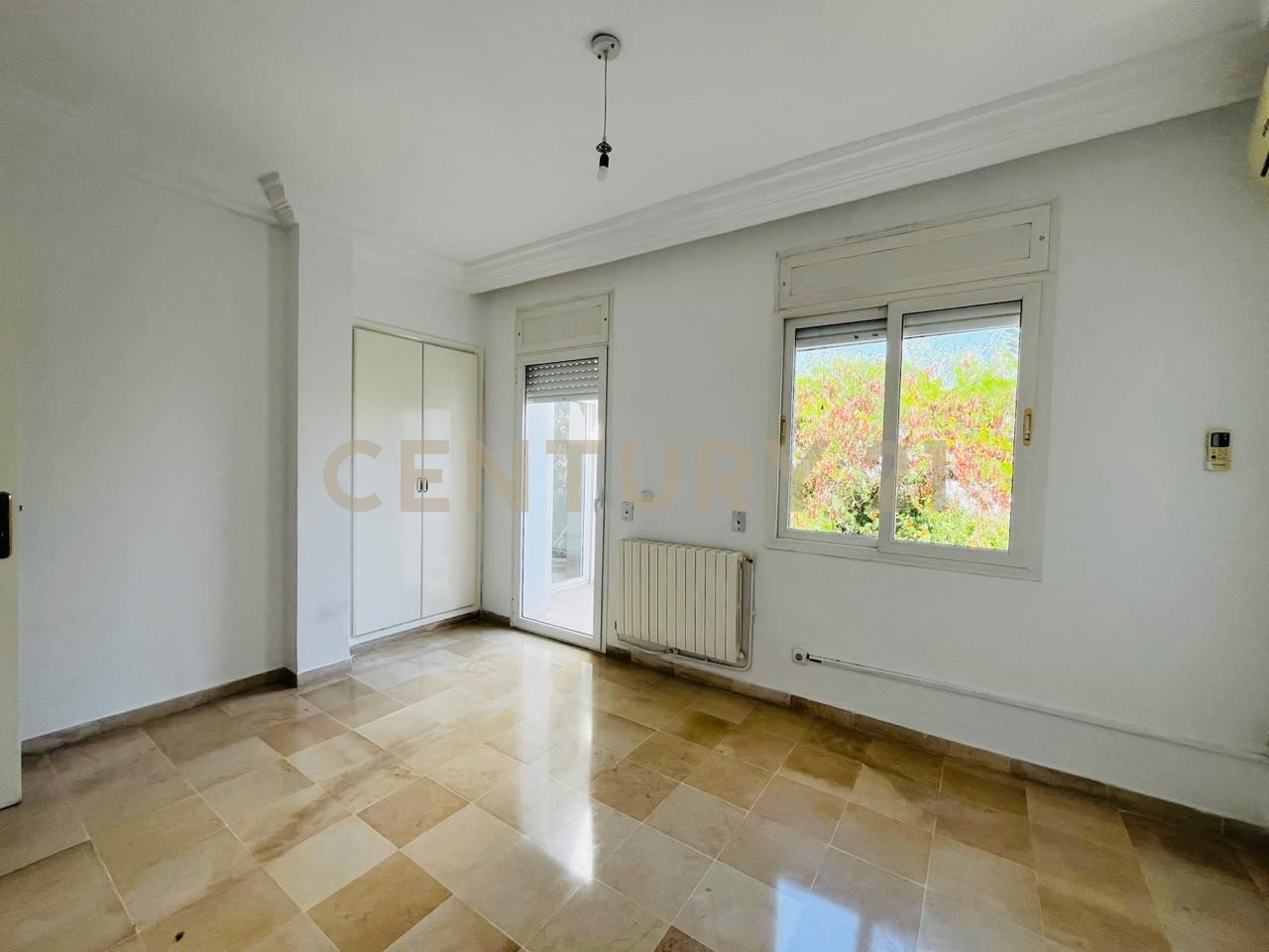À louer : Villa S+4 Les berges du Lac 1