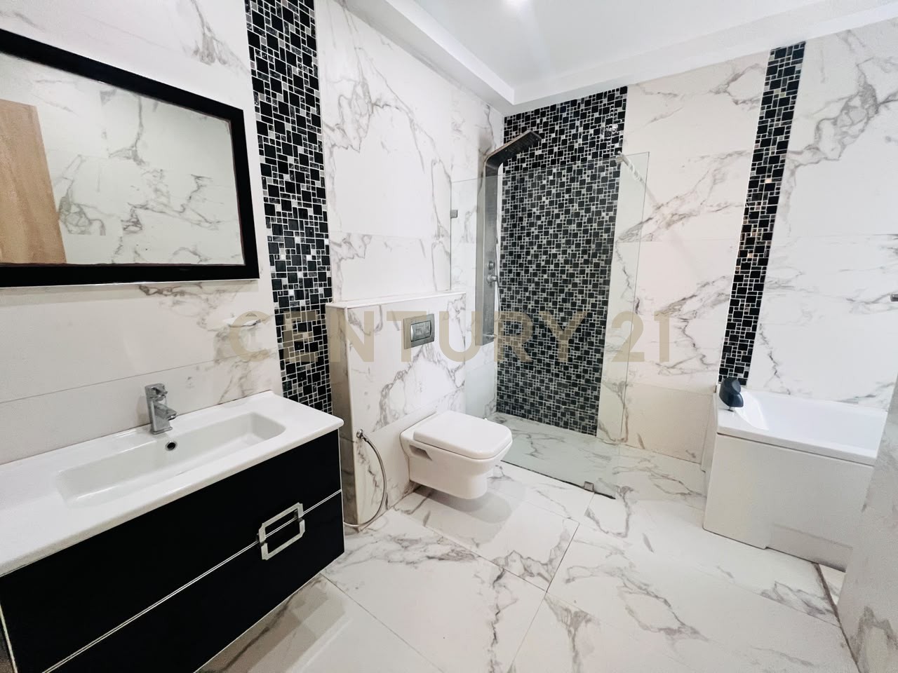 À louer étage de villa S+3 Sidi Daoud