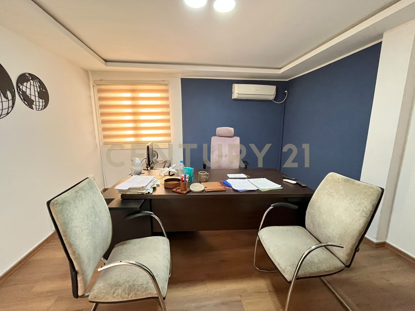 À vendre : Bureau H+2 aux Berges du Lac 1