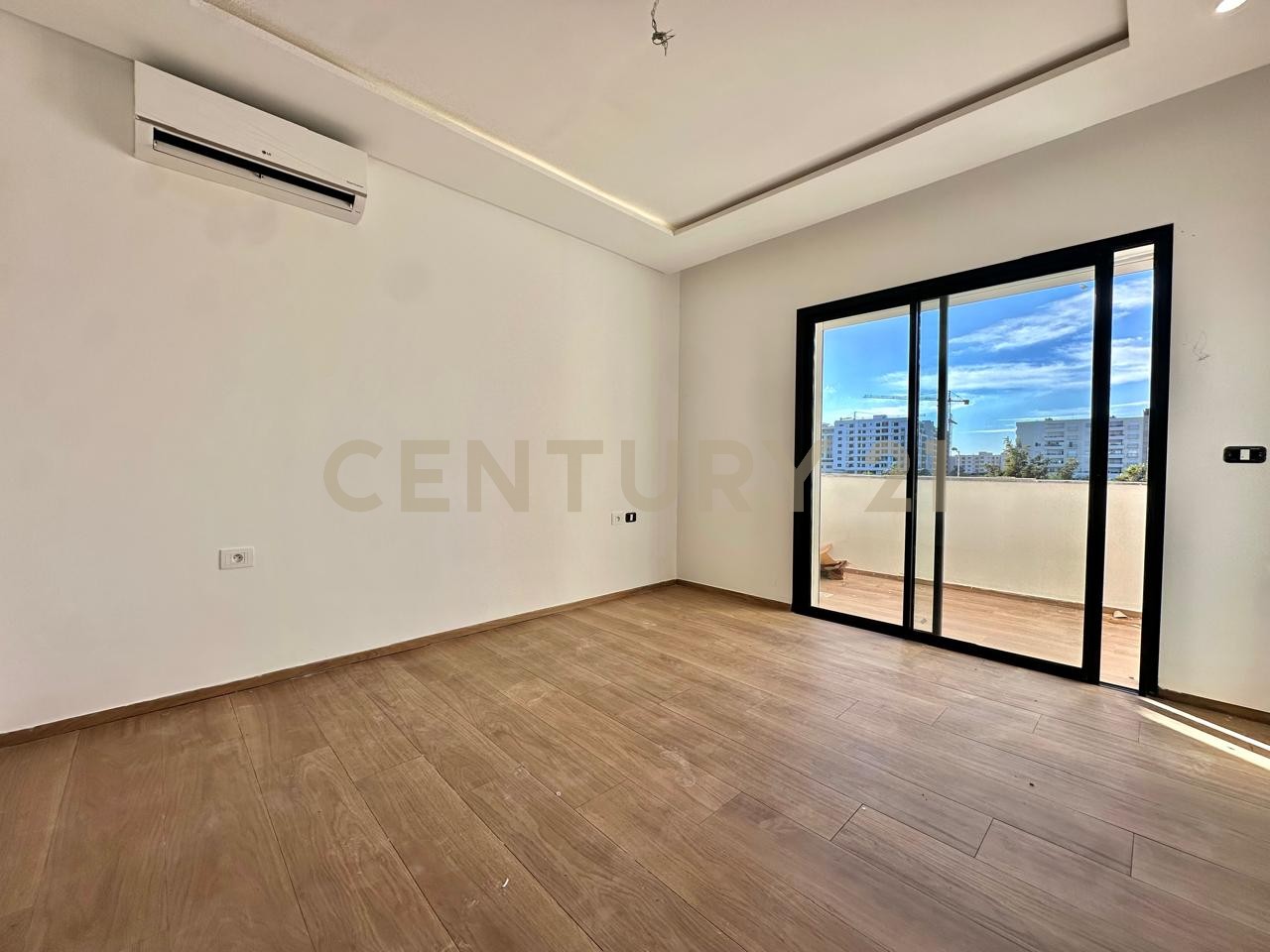 À louer: Appartement S+3 Neuf Jardins de Carthage
