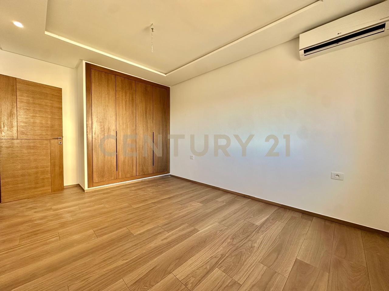 À louer: Appartement S+3 Neuf Jardins de Carthage