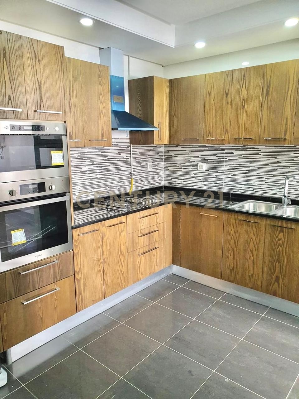 Appartement S+2 à vendre aux Jardins de carthage - 123 m² – photo 2 sur 4