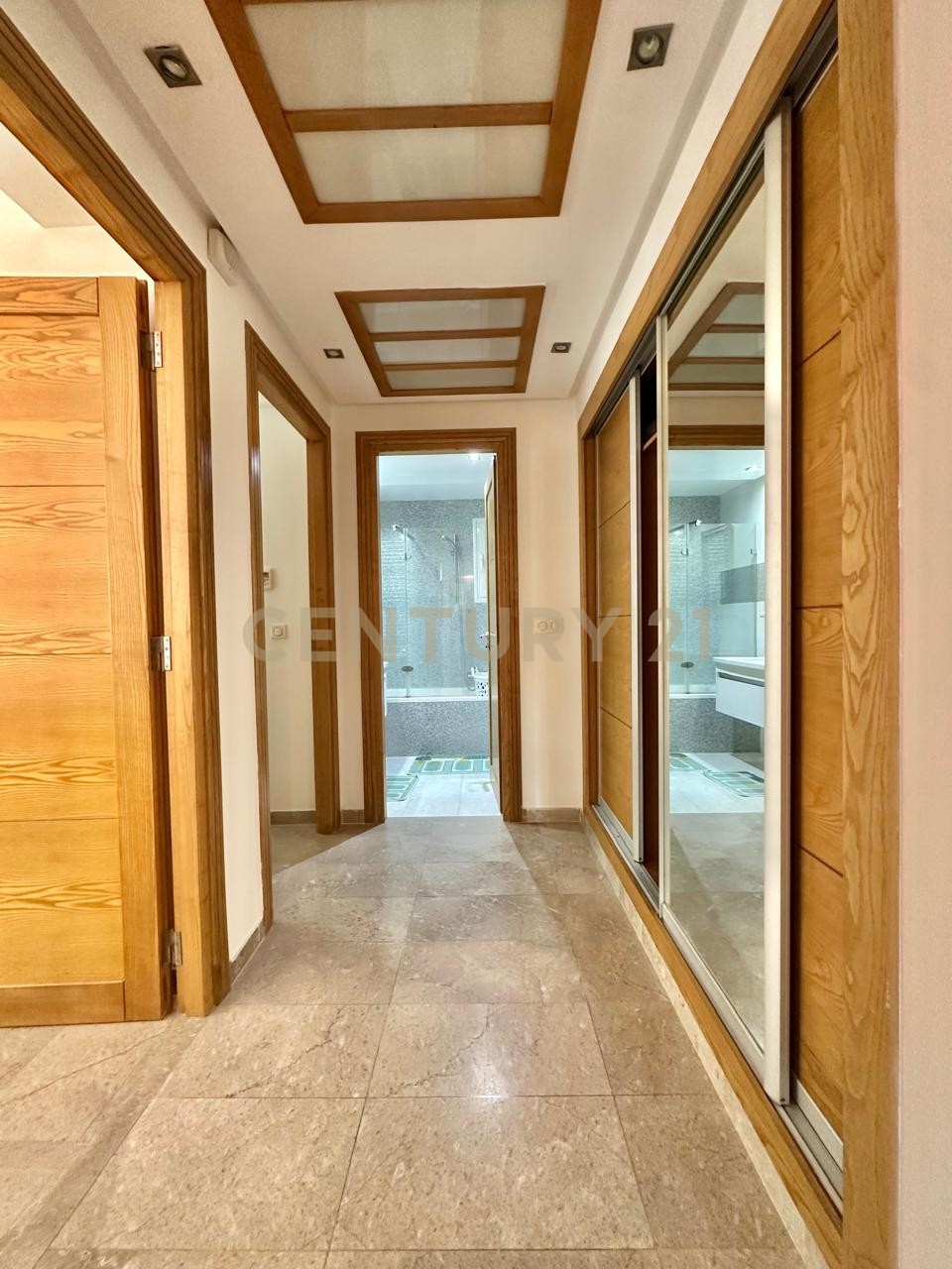 Appartement S+2 meublé à louer aux Jardins de carthage - 130 m² – photo 5 sur 7