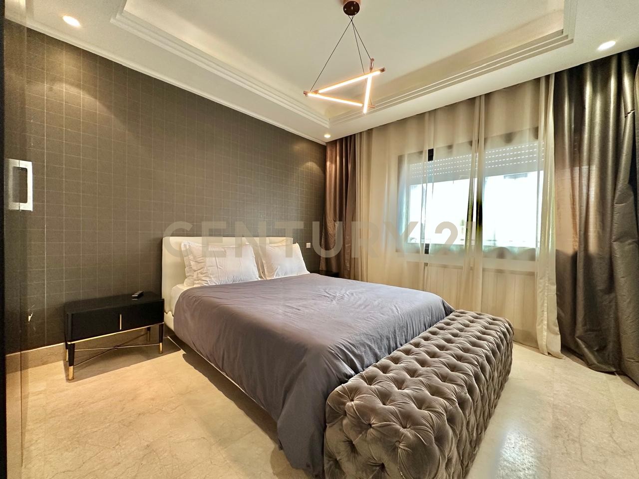 Appartement S+1 meublé à louer aux Jardins de carthage - 100 m² – photo 3 sur 4