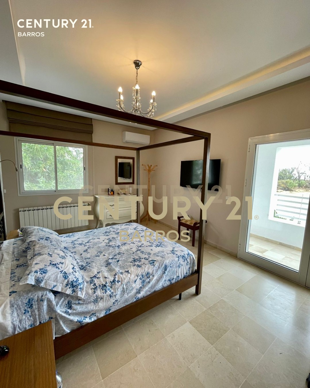 À vendre une villa a la soukra