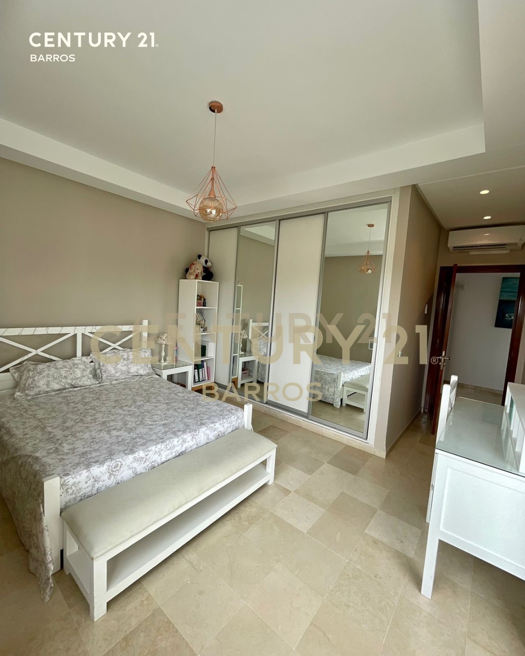 À vendre une villa a la soukra