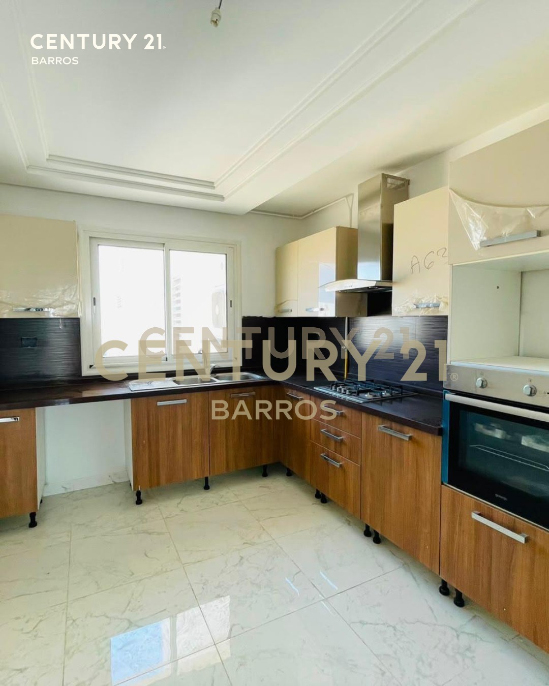 À vendre appartement S+3 Ain Zaghouan Nord