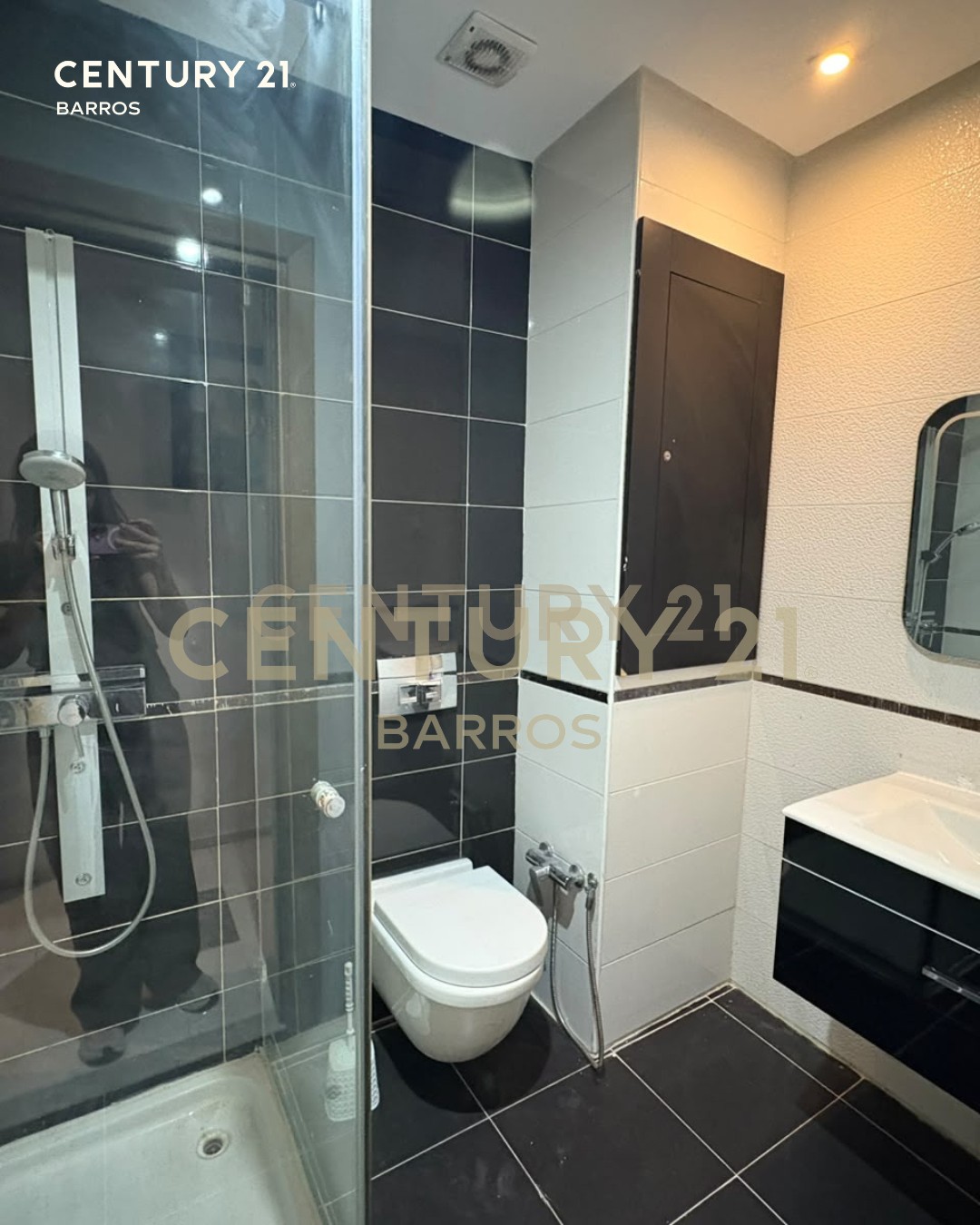 À louer appartement S+3 meublé Les berges du Lac 1