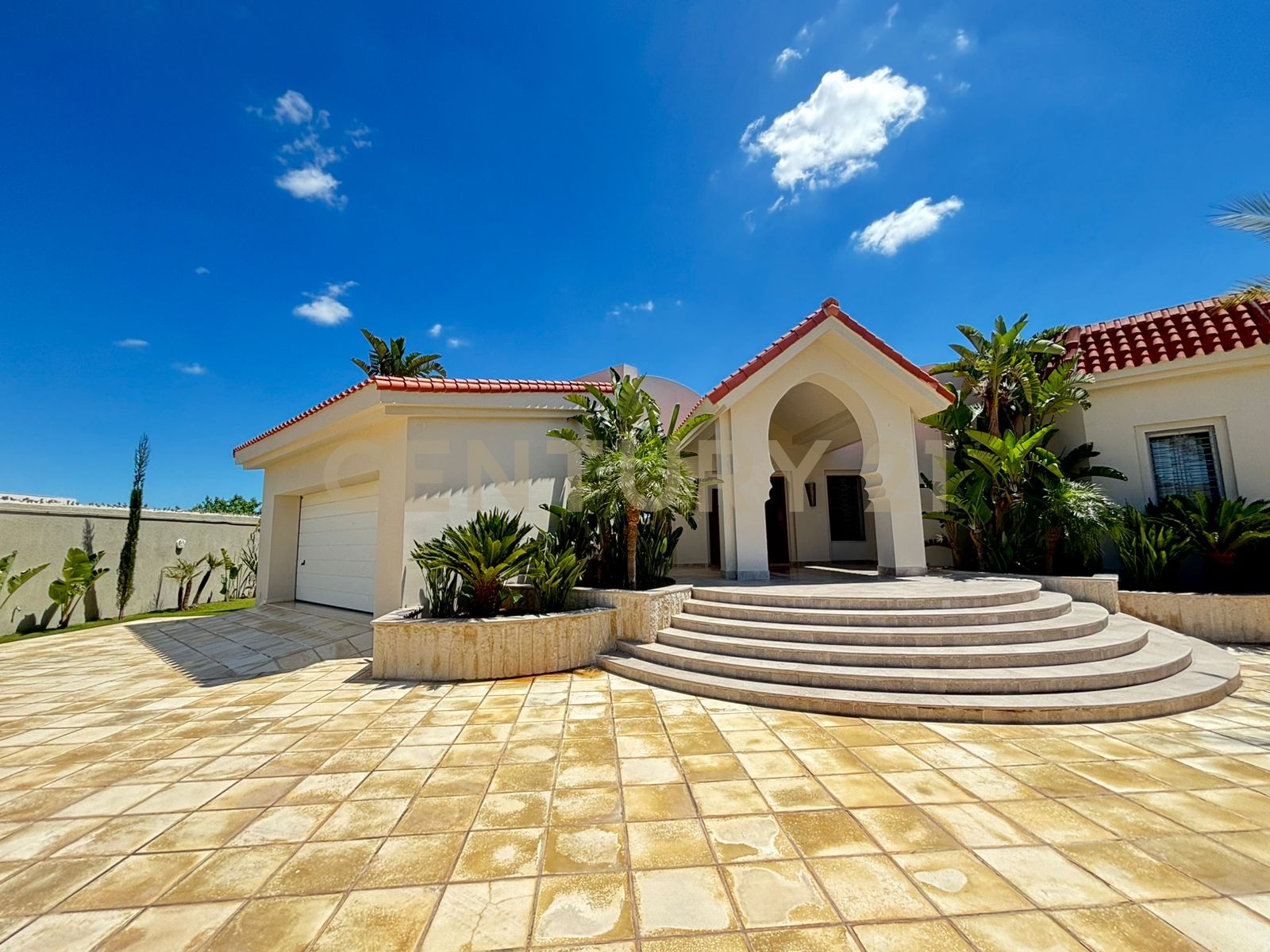À vendre villa de maitre S+5 à Mornag